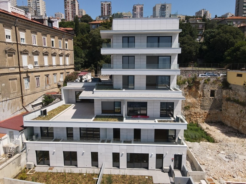 Residential house in the first row by the sea in Croatia
