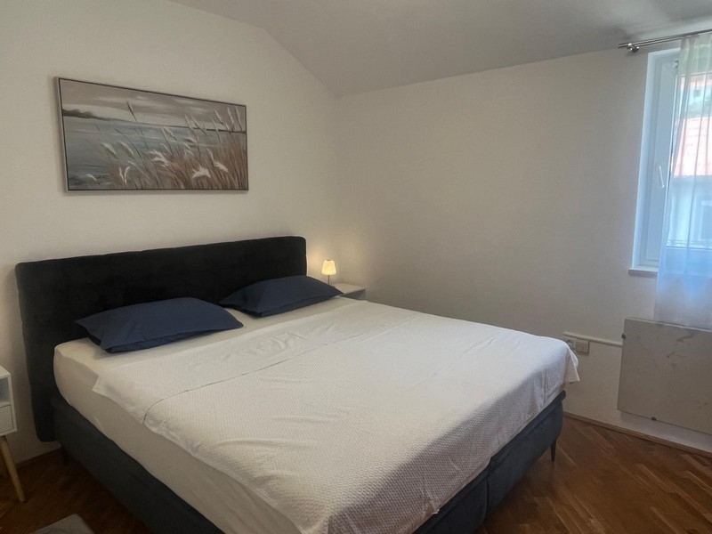Second bedroom with double bed