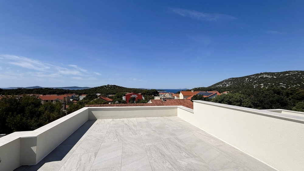 Roof terrace with a view over the town