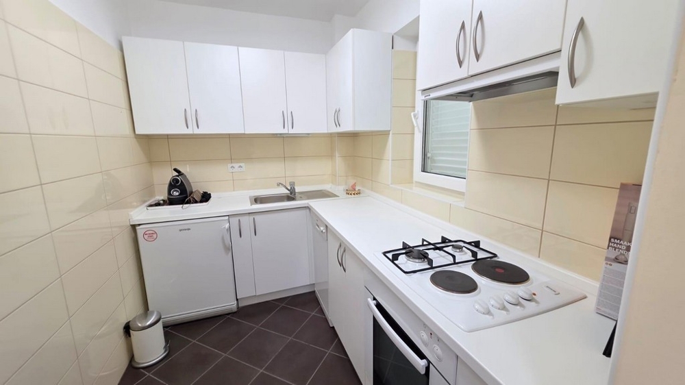 Kitchen in white
