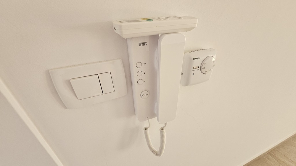 Intercom system in the entrance area