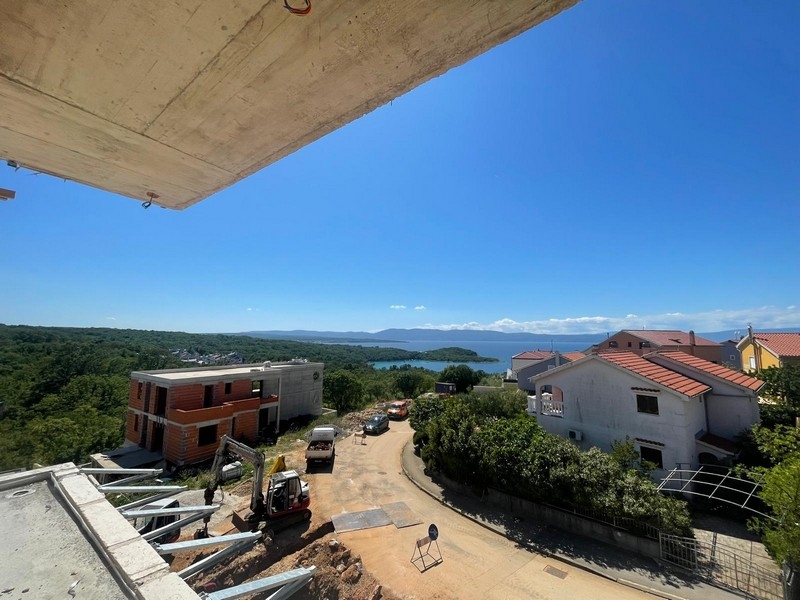 Sea view from the roof terrace over the roofs of Njivice