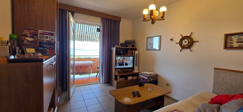 Living room with access to the balcony, apartment A4103 in Crikvenica