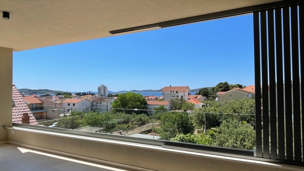 Covered terrace of the penthouse in Vodice with views over the city