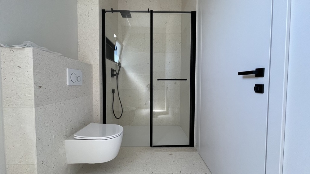 Bathroom of the penthouse in Vodice with shower and toilet