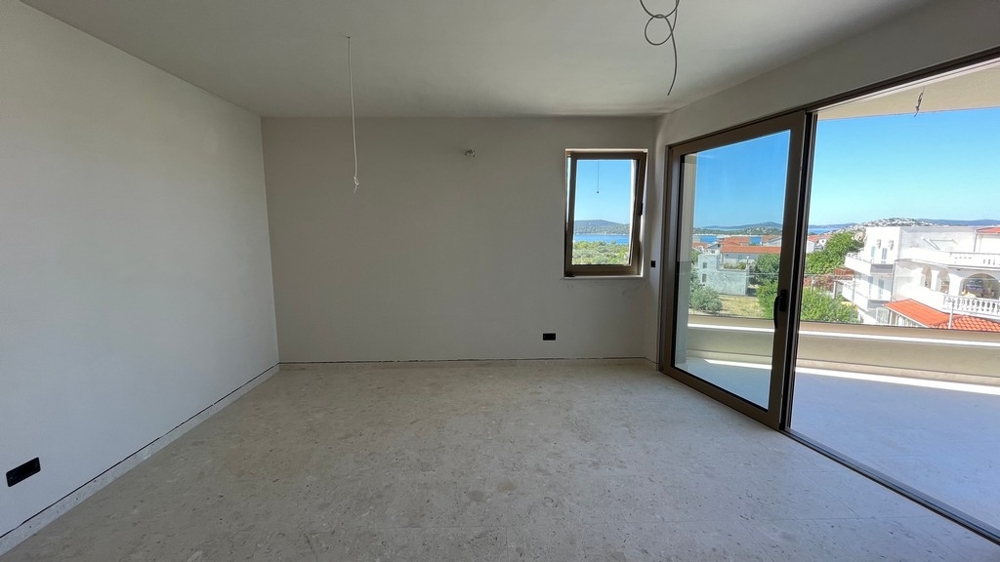 Living room with access to the terrace, apartment in Tribunj - A4109