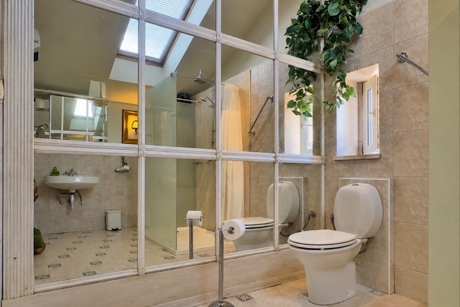 Bathroom with large shower in the penthouse in Split