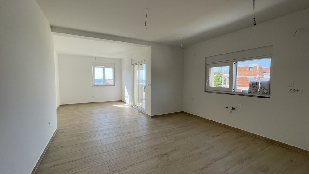 Open living and cooking area of ​​the apartment in Vodice