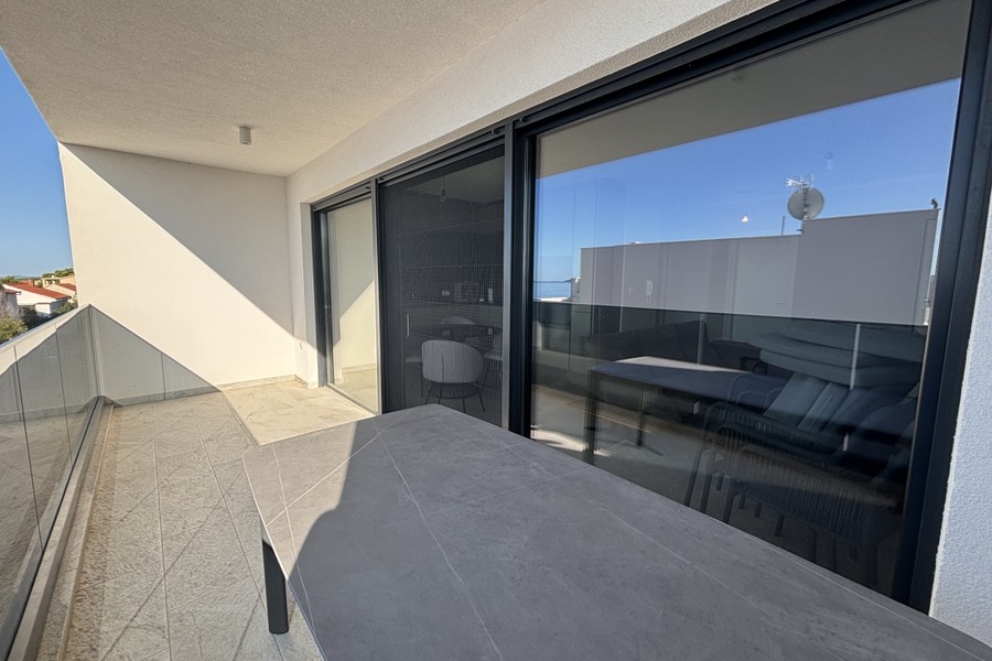 Covered loggia of the penthouse in Okrug Gornji