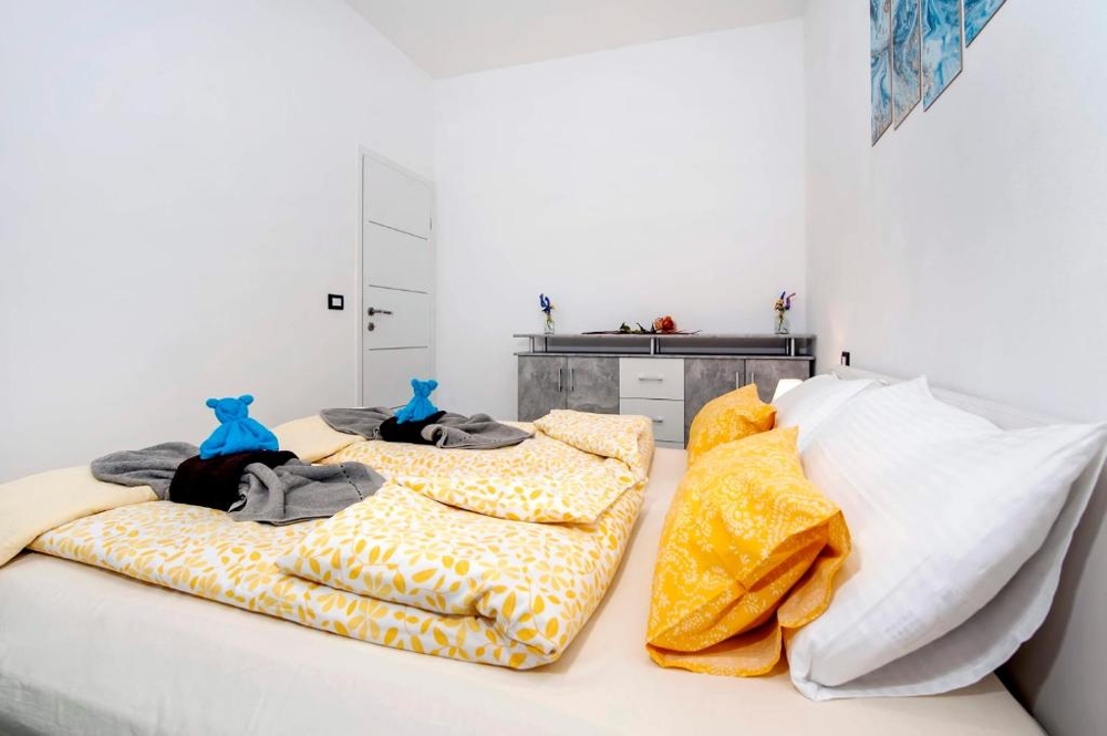 Bedroom with double bed