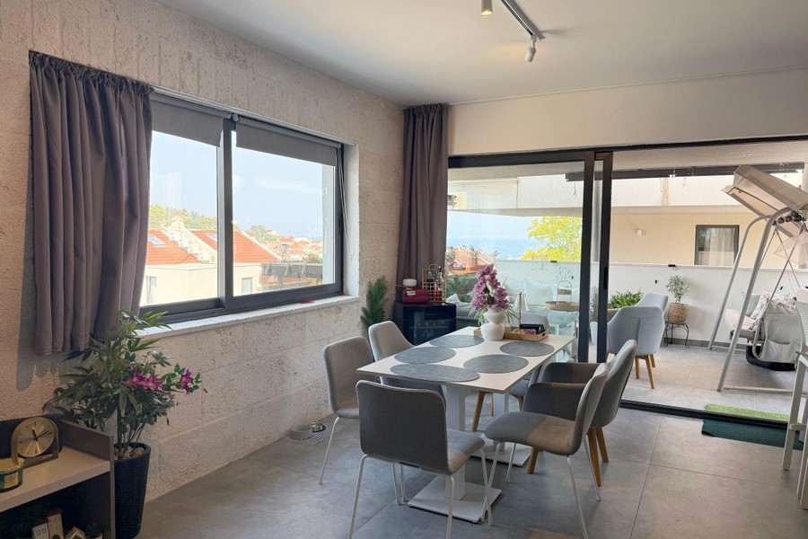 Dining area with access to the terrace
