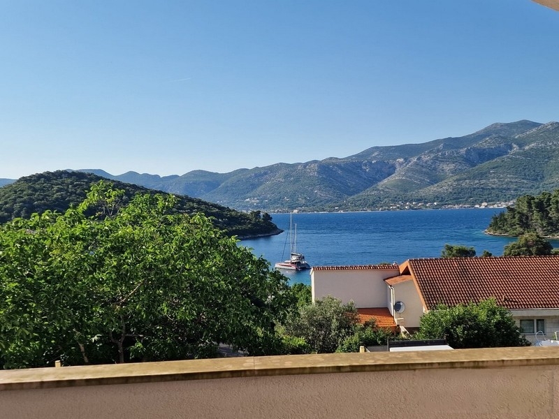View from the balcony over the bay of Zrnovska Banja