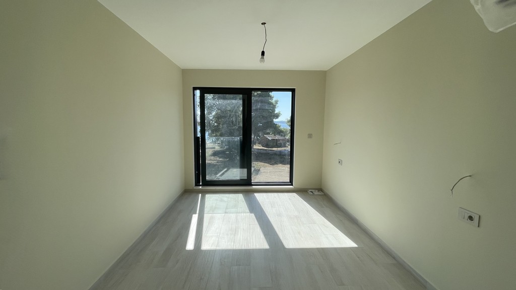 Bedroom with a view of the greenery