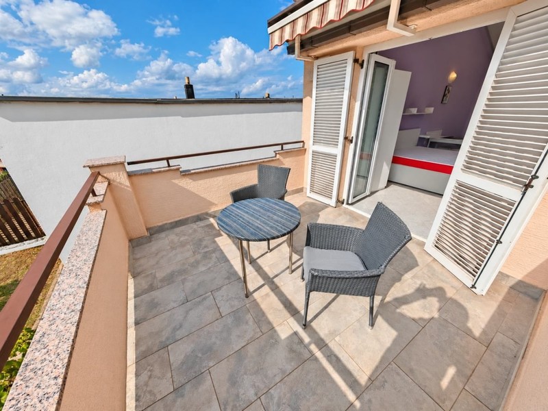 Terrace in front of the studio