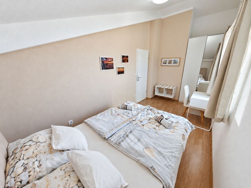 Second bedroom
