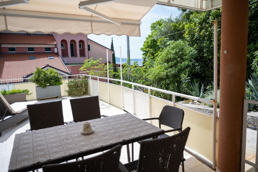 Loggia with dining table