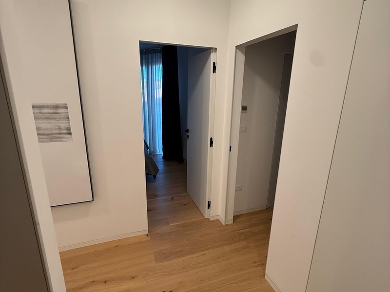Hallway with access to the rooms