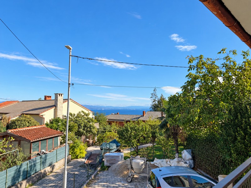 Furnished apartment in Pobri near Opatija with view over the rooftops