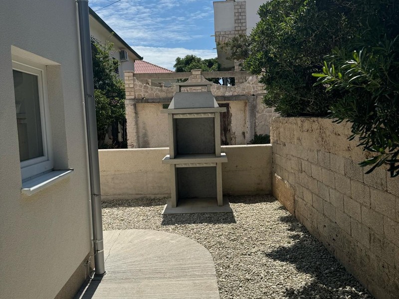 Barbecue area in the courtyard