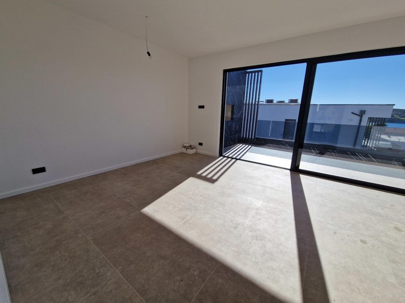 Living room with access to the loggia