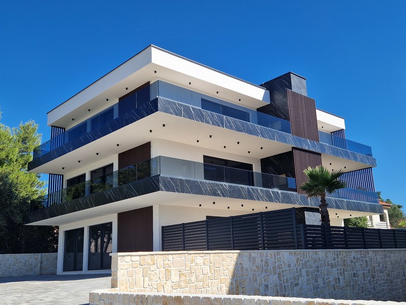 New-build apartments in the new-build complex in Stara Novalja, Pag Island