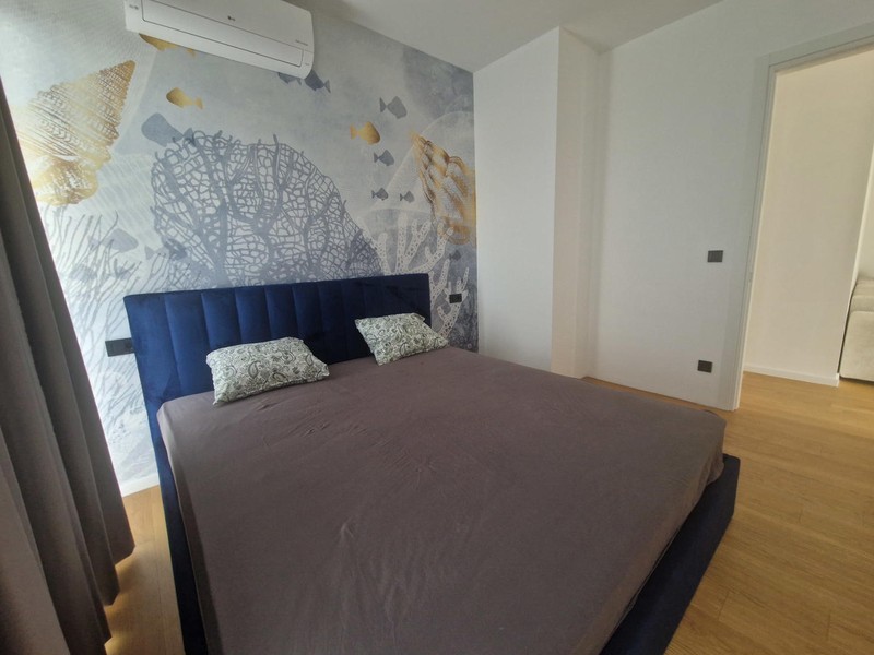 Bedroom with double bed