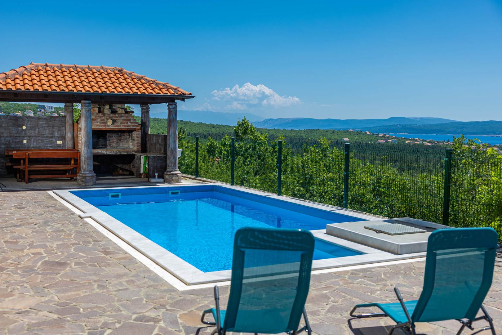Apartment with pool and sea view in Jadranovo, Crikvenica region