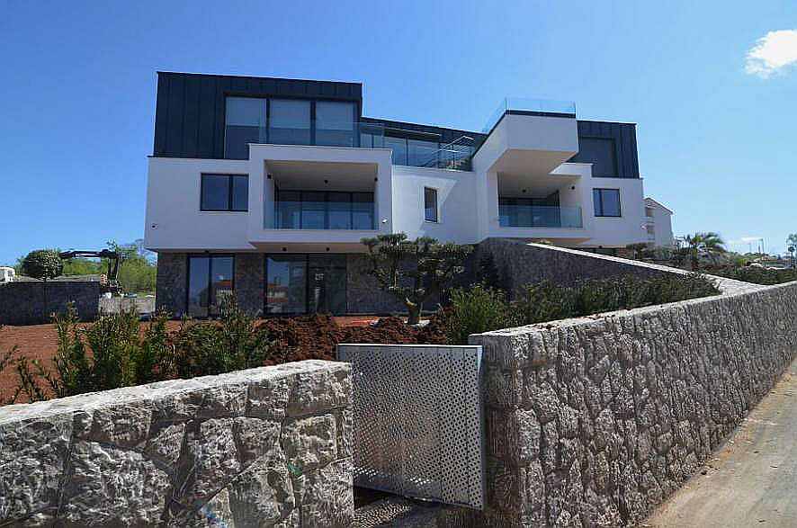 Penthouse with swimming pool for sale in Croatia on the island of Krk.