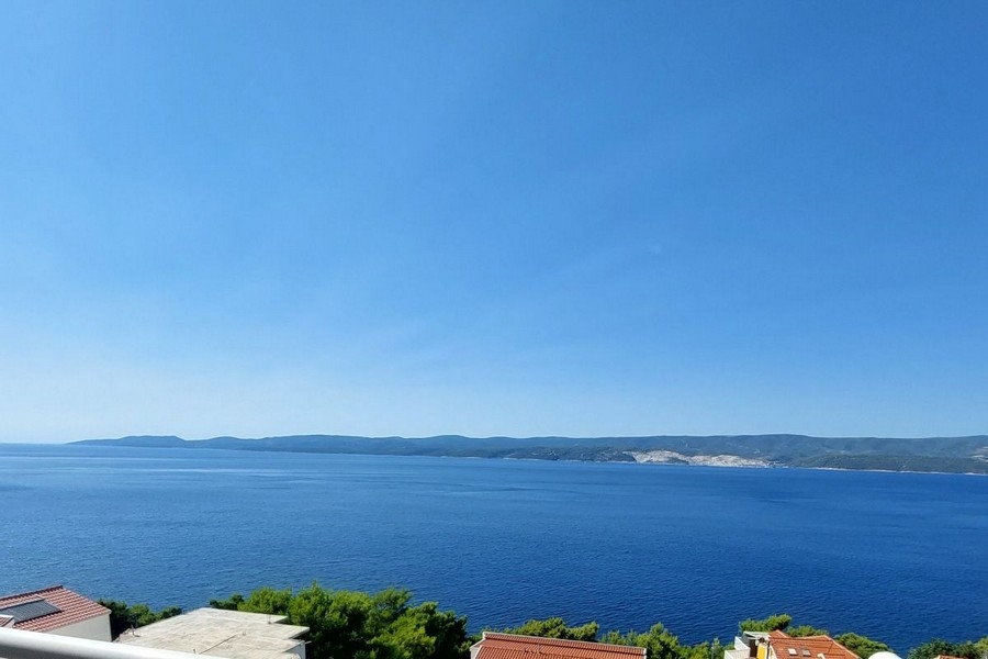 Buy a hotel in Croatia near Omis, Dalmatia.