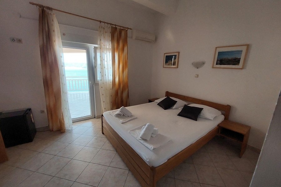 Hotel room with balcony and sea view