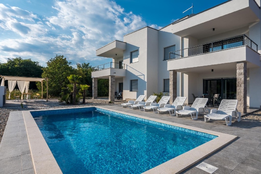 Buy a villa on Krk Island in Croatia - Panorama Scouting GmbH.