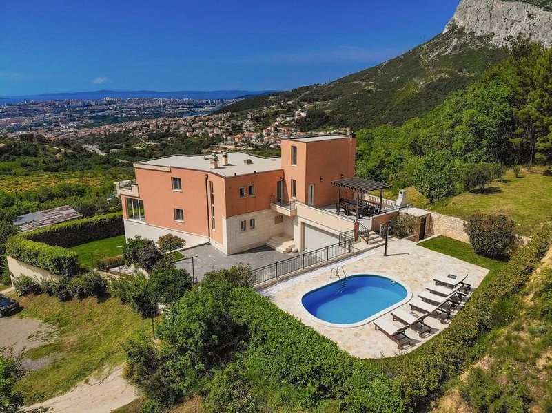 Modern villa with sea view in Split, Dalmatia for sale - Panorama Scouting.