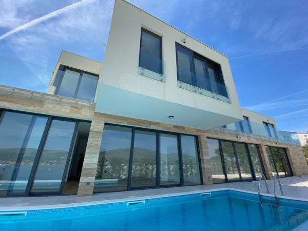 Luxury villa near the sea in Croatia for sale - Panorama Scouting Properties H1924.