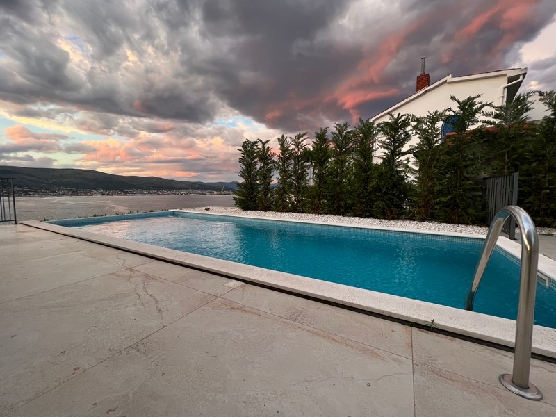 New luxury villas in the complex on Ciovo Island in Croatia for sale - Panorama Scouting H1927.