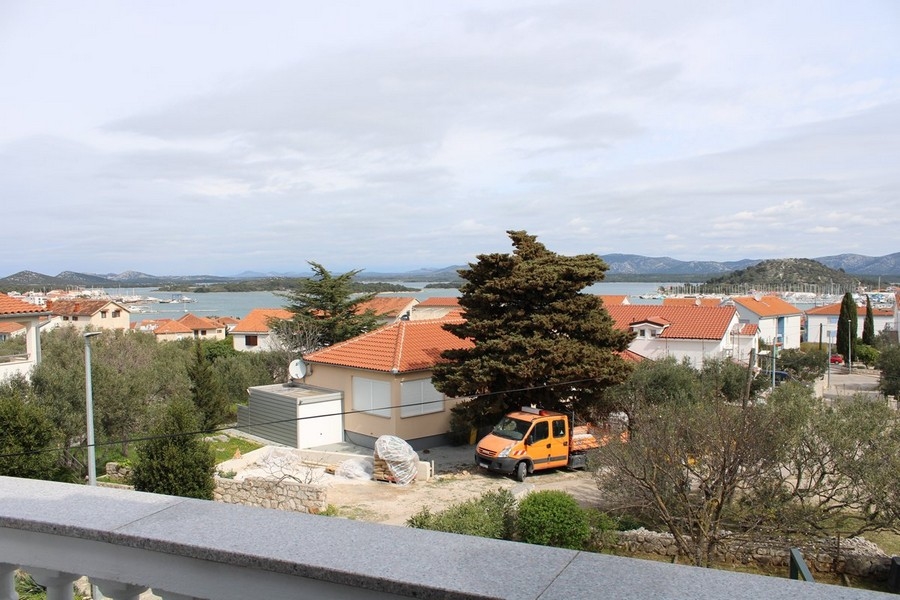 Buy a house with a sea view in Croatia - Panorama Scouting H2504.