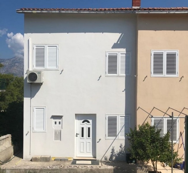 Semi-detached house on the island of Hvar in Croatia for sale - Panorama Scouting.