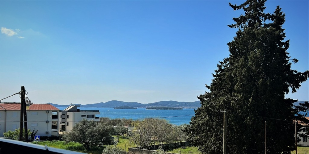 Sea view of house H2568 for sale in Croatia near the sea.