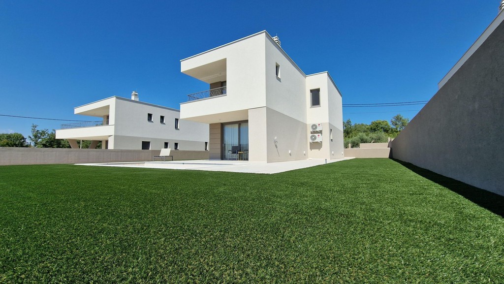 Garden side of the villa with terraces