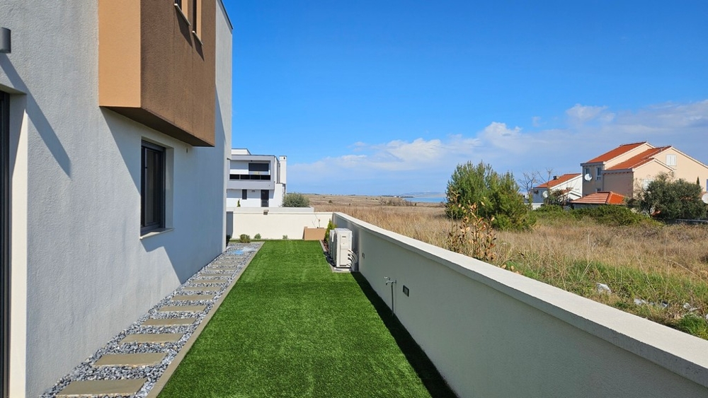 Rear of villa from H2640 in Croatia - Panorama Scouting.