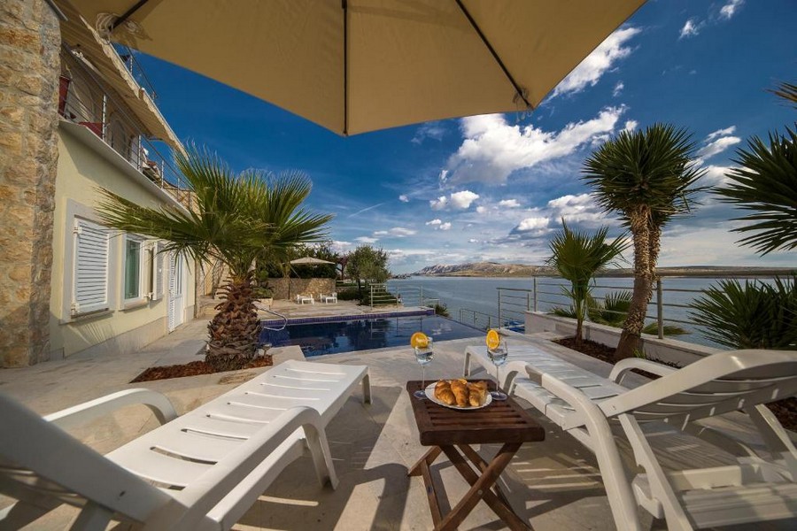 Terrace with pool and sea view of property H2669 for sale in Croatia - Panorama Scouting.