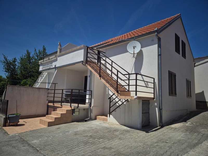 Frontal view of house H3011 for sale in Croatia.