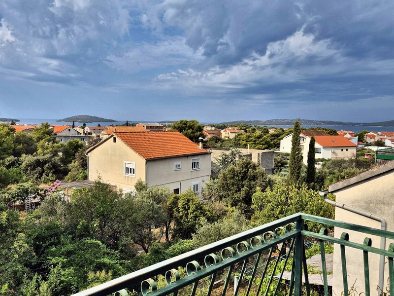 Buy a house with sea views in Croatia - H3359 near Sibenik.