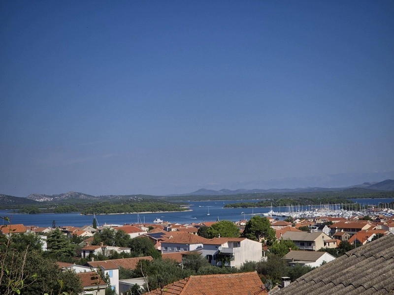 Buy a house in Croatia on the island of Murter - Panorama Scouting H3439.