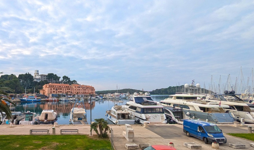 Buy a house by the sea in Istria - Panorama Scouting H3504.