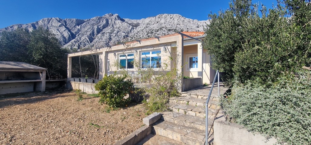 Bungalow in Croatia in Orebic for sale - Panorama Scouting H3522.