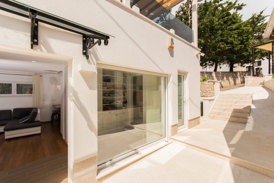 Buy Mediterranean house in Croatia - Panorama Scouting H3586.