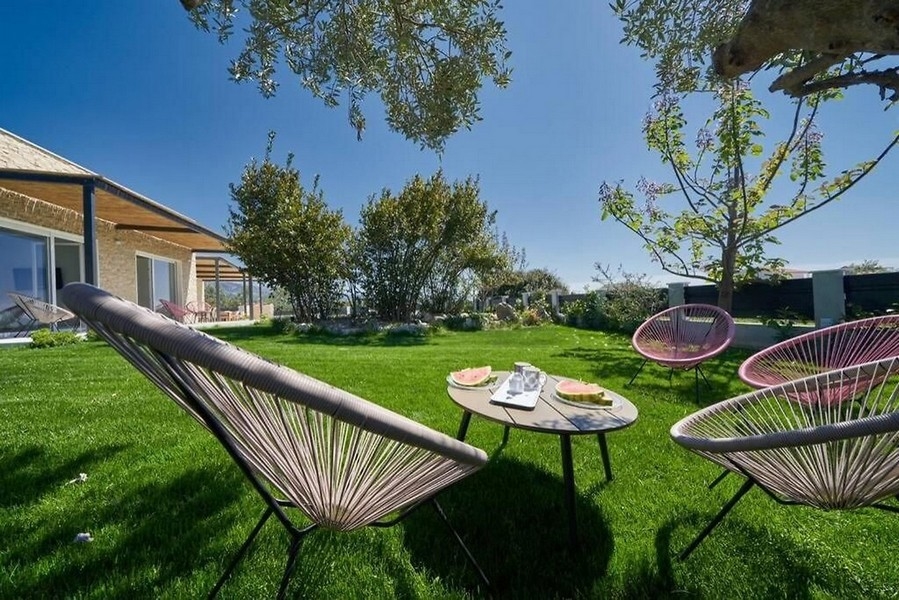 Buy Mediterranean villa in the Split region, Croatia - Panorama Scouting.
