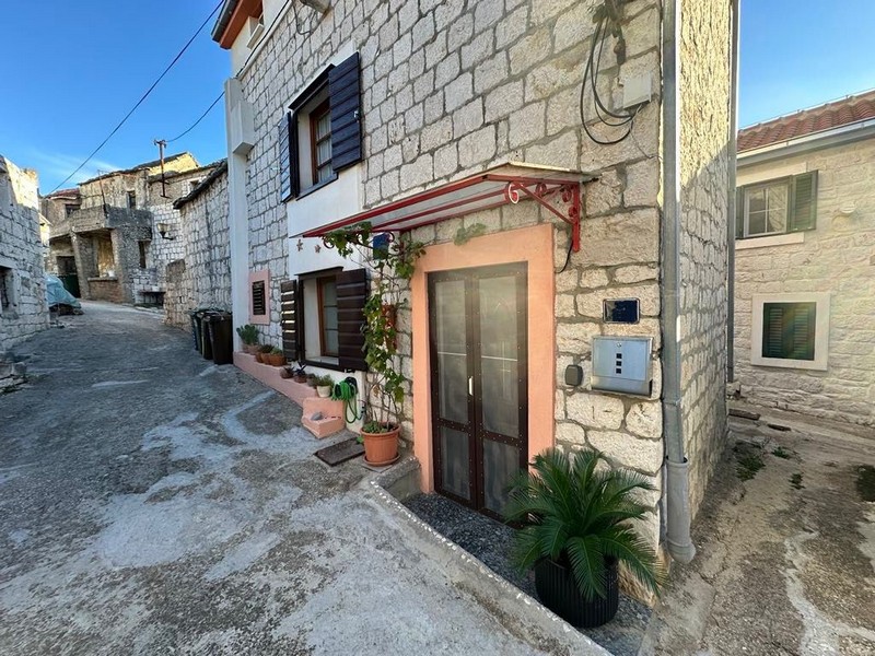 House on the island of Ciovo in Croatia for purchase - panorama scouting H3596.