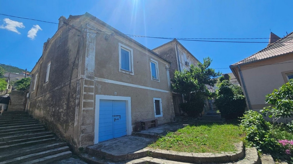 Buy house for renovation in Croatia - Panorama Scouting H3625.