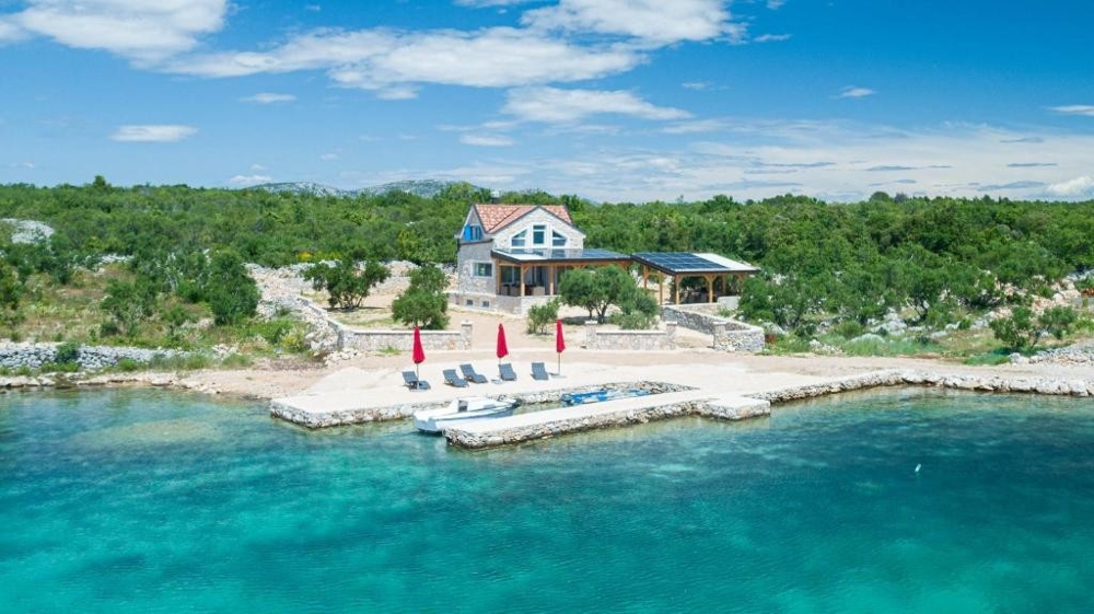 Real estate by the sea Croatia - panorama scouting.